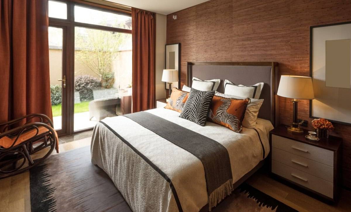 Vastu tips for a peaceful bedroom FB 1200x725 compressed