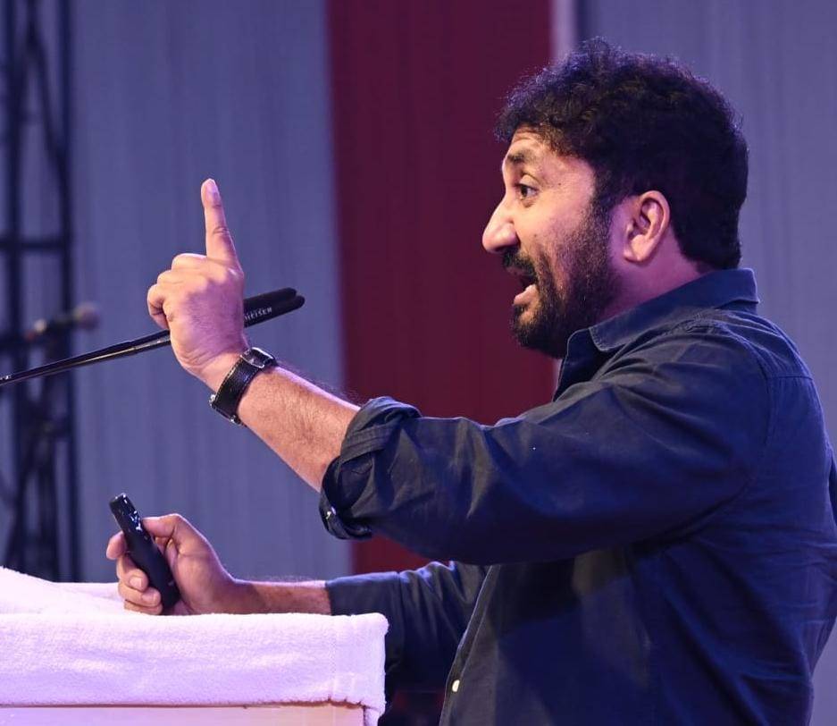 WhatsApp Image 2025 01 13 at 21.38.52