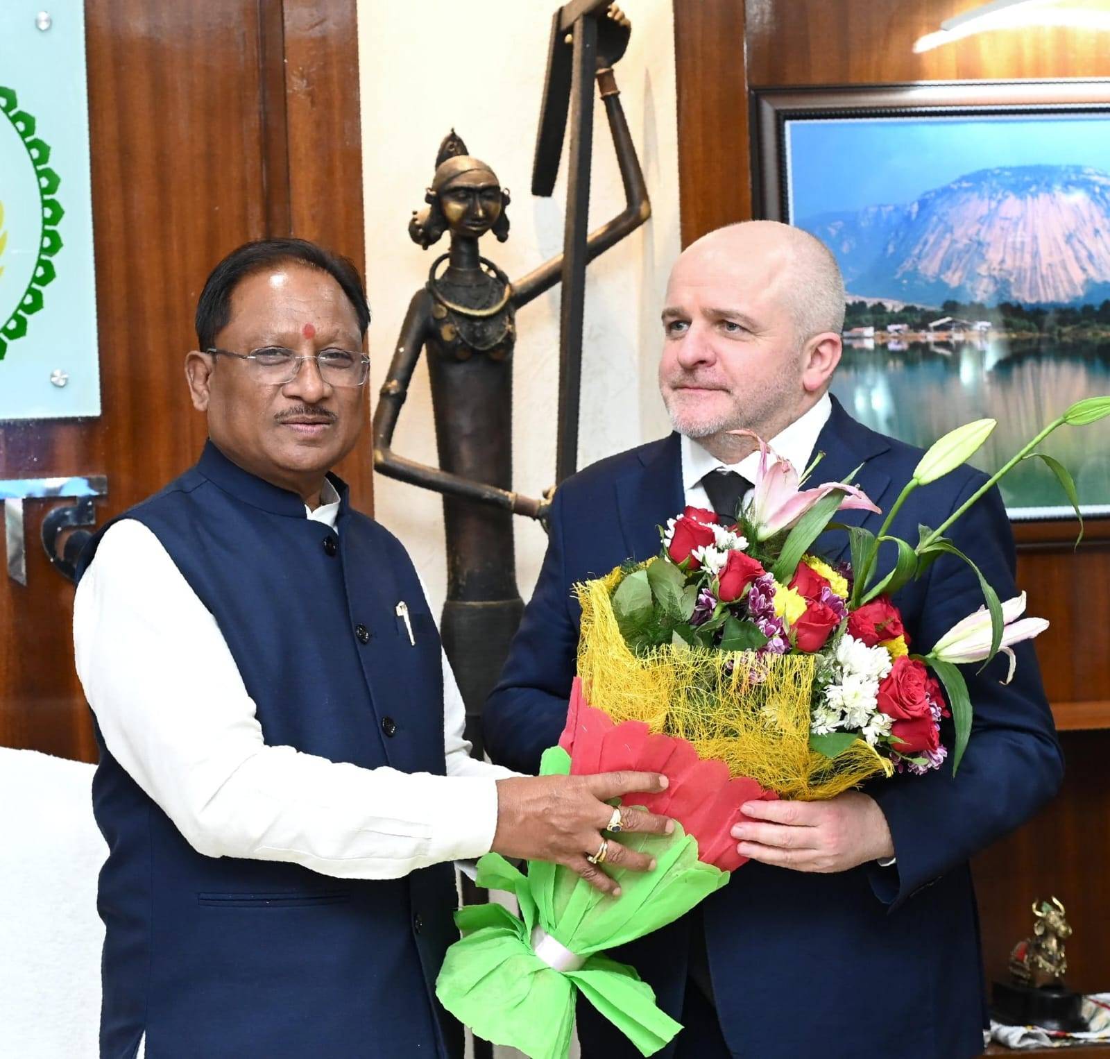 WhatsApp Image 2025 02 10 at 19.18.56