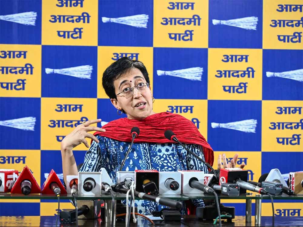 ईडी की फिर कार्रवाई: AAP नेताओं पर जांच की आंच, आतिशी ने बताया ‘गुजरात कनेक्शन’