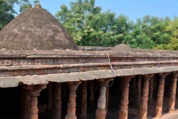 1902 के सर्वे से लेकर 2026 के फैसले तक ऐतिहासिक तथ्य उजागर, मस्जिद से पहले सरस्वती मंदिर होने के दावे पर चर्चा तेज