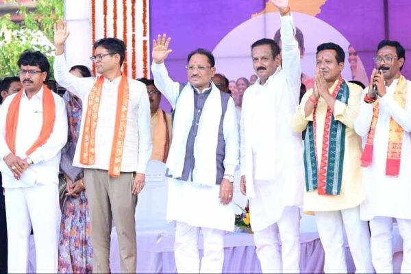 विकसित छत्तीसगढ़ के संकल्प को मिली नई गति: मुख्यमंत्री विष्णु देव साय ने रायगढ़ को दी 102 करोड़ रुपए से अधिक के विकास कार्यों की सौगात