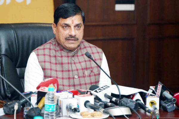 मोहन कैबिनेट में बड़े फेरबदल की अटकलें, रिपोर्ट कार्ड के आधार पर कई मंत्रियों की छुट्टी तय? 7 मोहन कैबिनेट में बड़े फेरबदल की अटकलें, रिपोर्ट कार्ड के आधार पर कई मंत्रियों की छुट्टी तय?