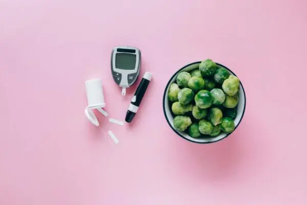 मधुमेह (Diabetes) कैसे करें कंट्रोल: 12 असरदार घरेलू उपाय, सही आहार और जीवनशैली के बदलाव