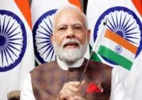 स्वीडन में प्रधानमंत्री नरेंद्र मोदी का भव्य स्वागत, जहां ग्रिपेन लड़ाकू विमानों ने उनके विमान को एस्कॉर्ट किया।