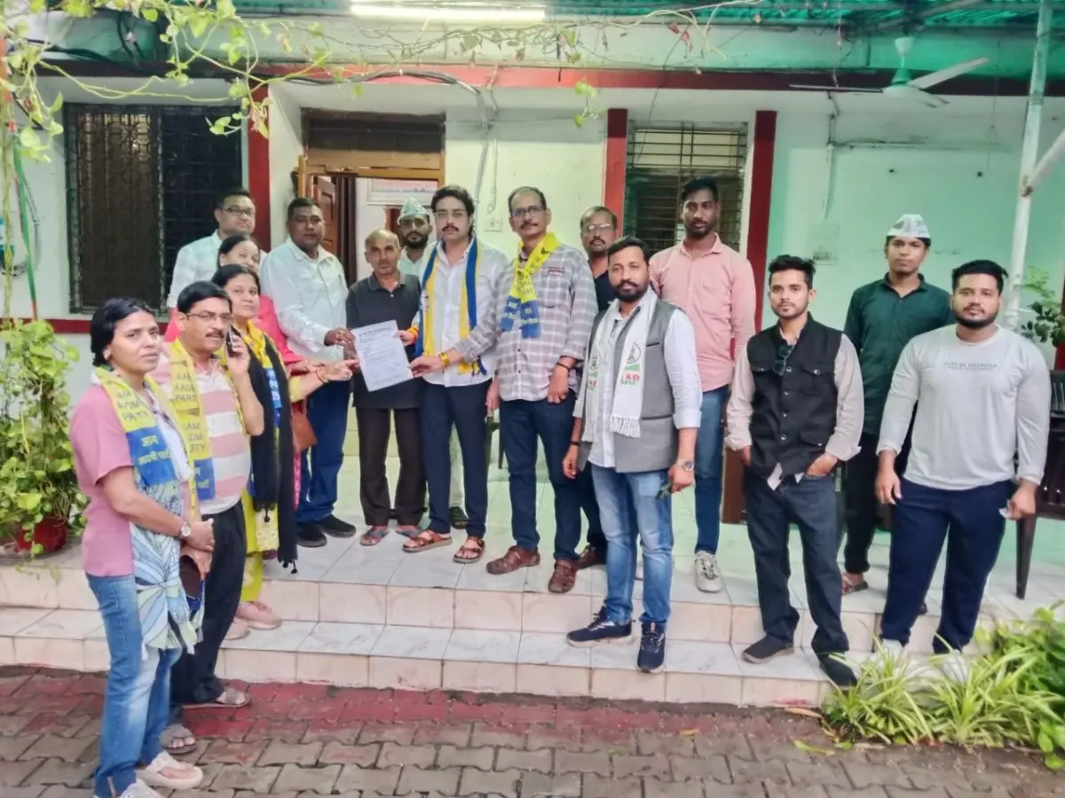 नकटी में आम आदमी पार्टी का गरीबों के घर उजाड़ने के खिलाफ अभियान तेज 2 नकटी में आम आदमी पार्टी