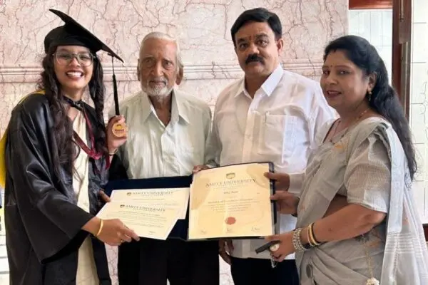 खरोरा की बेटी अलका सोनी की सफलता: एमबीए में 92% अंक, नगर और परिवार गौरवान्वित