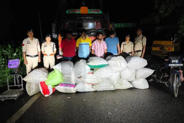 गरियाबंद में 400 किलो गांजा जब्त, 5 तस्कर गिरफ्तार; ₹2 करोड़ की खेप के साथ अंतर्राज्यीय नेटवर्क का खुलासा