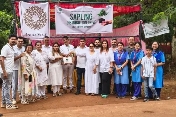 स्वतंत्रता दिवस पर इस्माइली CIVIC का पर्यावरण संदेश, रायपुर में 500 पौधे लगाए और वितरित किए