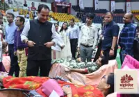 महिलाओं ने रक्तदान कर तोड़ी भ्रांति 1,188 महिलाओं ने रक्तदान कर नई तस्वीर पेश की गोल्डन बुक ऑफ वर्ल्ड रिकार्ड में 8 घंटे में सबसे अधिक महिलाओं के रक्तदान का रिकार्ड दर्ज, मुख्यमंत्री को दिया गया प्रमाण पत्र
