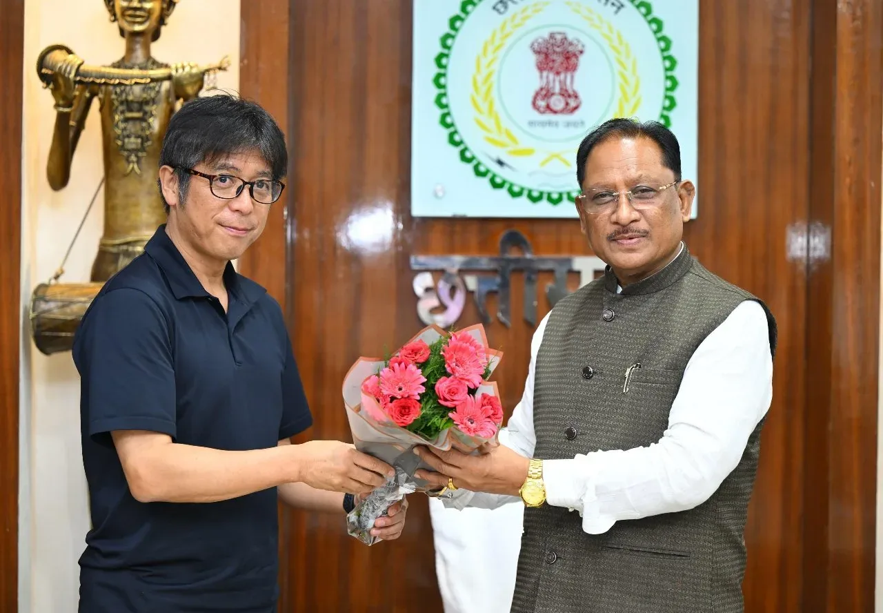 मुख्यमंत्री विष्णु देव साय से जापान की एहिमे यूनिवर्सिटी के छात्र प्रतिनिधिमंडल ने की सौजन्य मुलाकात 3 मुख्यमंत्री विष्णु देव साय से जापान की एहिमे यूनिवर्सिटी के छात्र प्रतिनिधिमंडल ने की सौजन्य मुलाकात