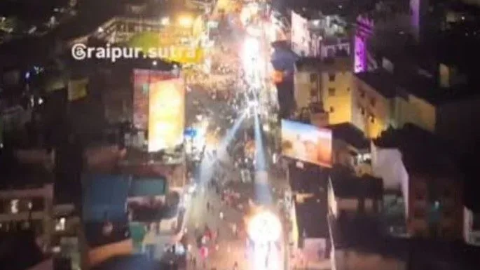 रायपुर में 28 सितंबर को निकलेगी गणेश विसर्जन झांकी: शाम 7 बजे से इन मार्गों पर रहेगा प्रतिबंध, घर से निकलने से पहले देखें ट्रैफिक एडवाइजरी, पढ़ें पूरी जानकारी 2 रायपुर में 28 सितंबर को निकलेगी भव्य गणेश विसर्जन झांकी, ट्रैफिक पुलिस ने जारी की एडवाइजरी