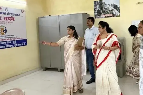 सखी वन स्टॉप सेंटर की व्यवस्थाओं का जायजा लेने पहुंचीं महिला आयोग अध्यक्ष डॉ. ममता साहू