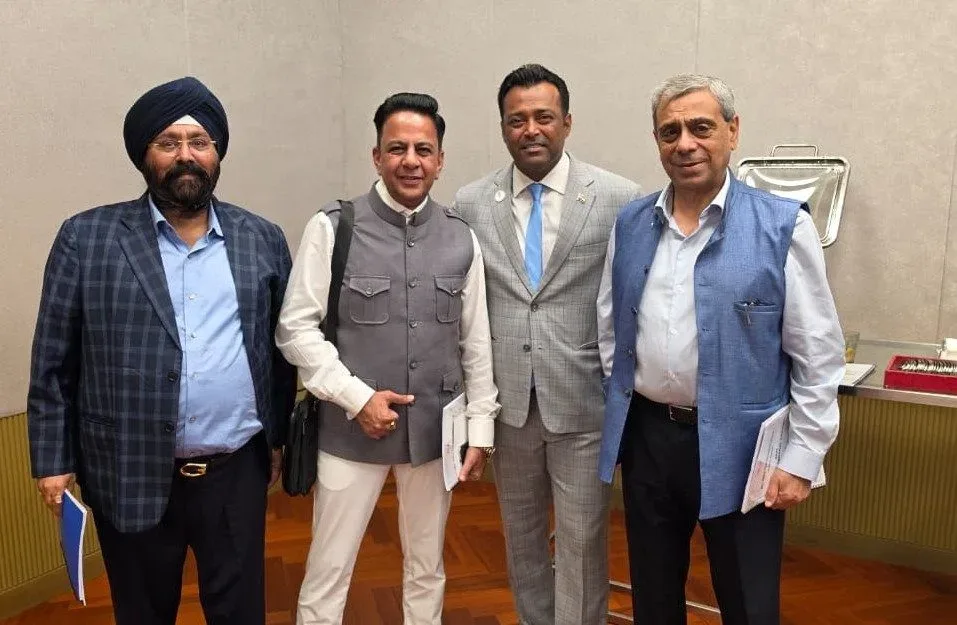अहमदाबाद में AITA की AGM में भारतीय टेनिस के भविष्य पर मंथन, CSTA अध्यक्ष हिमांशु द्विवेदी ने रखे महत्वपूर्ण सुझाव, गुरूचरण सिंह होरा ने AITA महासचिव पद के लिए, पढ़ें पूरी जानकारी 3 अहमदाबाद में एआईटीए की बैठक में भारतीय टेनिस के भविष्य पर मंथन और छत्तीसगढ़ से महासचिव पद की दावेदारी