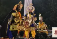 बी.टी.आई. मैदान में भव्य आतिशबाजी के साथ हुआ रावण दहन, खम्हारडीह के 78वें दशहरा उत्सव में उमड़ा जनसैलाब, पढ़ें पूरी जानकारी