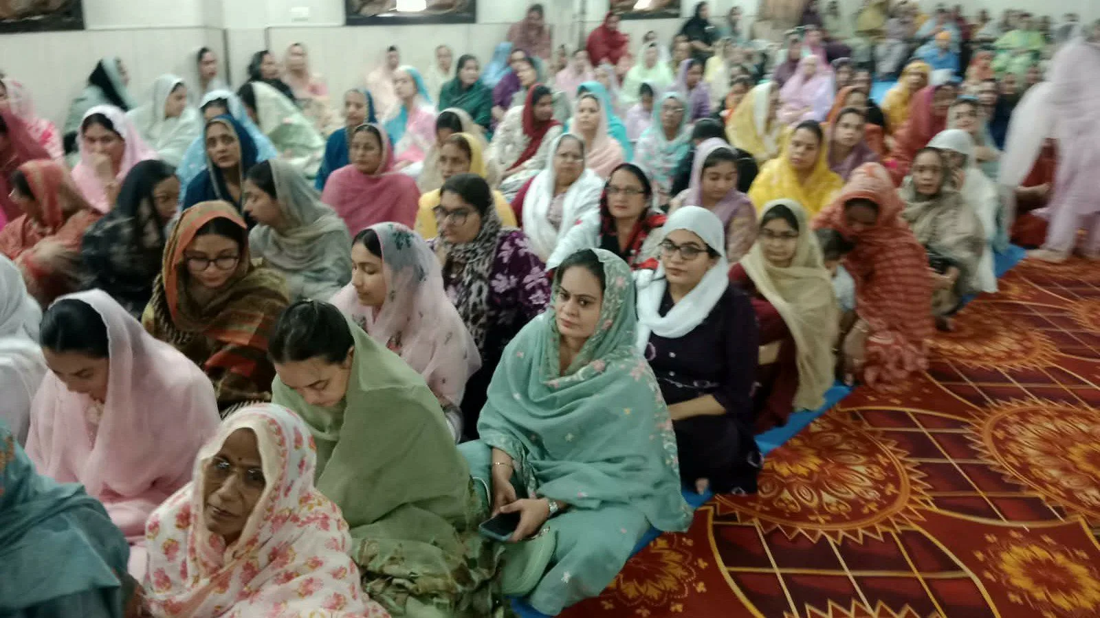छत्तीसगढ़ सिक्ख फोरम लेडिस विंग द्वारा देवेंद्र नगर गुरुद्वारा में प्रसिद्ध रागी भाई जगजीत सिंह बबीहा ने गुरबाणी कीर्तन से संगत को किया निहाल, ग्रैंड ग्रुप के च, पढ़ें पूरी जानकारी 7 रायपुर के देवेंद्र नगर गुरुद्वारा में भाई जगजीत सिंह बबीहा ने किया कीर्तन, उमड़ी सिख समाज की भारी भीड़