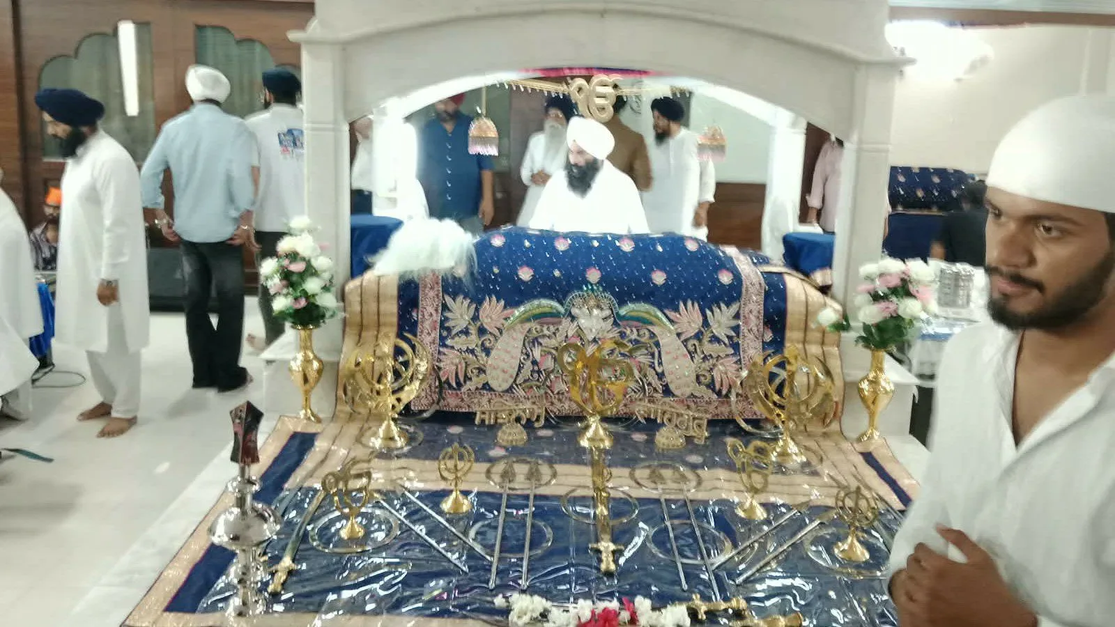 छत्तीसगढ़ सिक्ख फोरम लेडिस विंग द्वारा देवेंद्र नगर गुरुद्वारा में प्रसिद्ध रागी भाई जगजीत सिंह बबीहा ने गुरबाणी कीर्तन से संगत को किया निहाल, ग्रैंड ग्रुप के च, पढ़ें पूरी जानकारी 3 रायपुर के देवेंद्र नगर गुरुद्वारा में भाई जगजीत सिंह बबीहा ने किया कीर्तन, उमड़ी सिख समाज की भारी भीड़