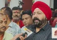 माना कैंप में पुरी के जगन्नाथ मंदिर की तर्ज पर बना भव्य दुर्गा पंडाल, ग्रैंड ग्रुप के चेयरमैन गुरुचरण सिंह होरा ने किए मां के दर्शन, प्रदेशवासियों को दी शुभकामन, पढ़ें पूरी जानकारी