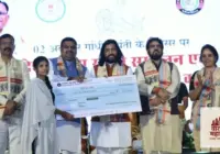 रायपुर में प्रदेश स्तरीय खादी सम्मेलन का आयोजन और वस्त्रों पर 25 प्रतिशत छूट की बड़ी घोषणा