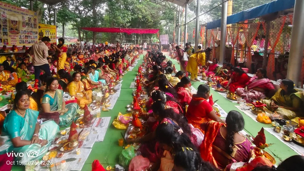 श्री श्री श्री कांची कामाक्षी देवी माता मंदिर, सेक्टर-5 भिलाई में धूमधाम से मना शारदीय नवरात्रि महोत्सव पर पूर्व विधानसभा अध्यक्ष प्रेम प्रकाश पाण्डेय हुए शामिल, पढ़ें पूरी जानकारी 2 भिलाई के कांची कामाक्षी देवी मंदिर में शारदीय नवरात्रि की धूम, पूर्व विधानसभा अध्यक्ष प्रेम प्रकाश पाण्डेय ने की पूजा-अर्चना