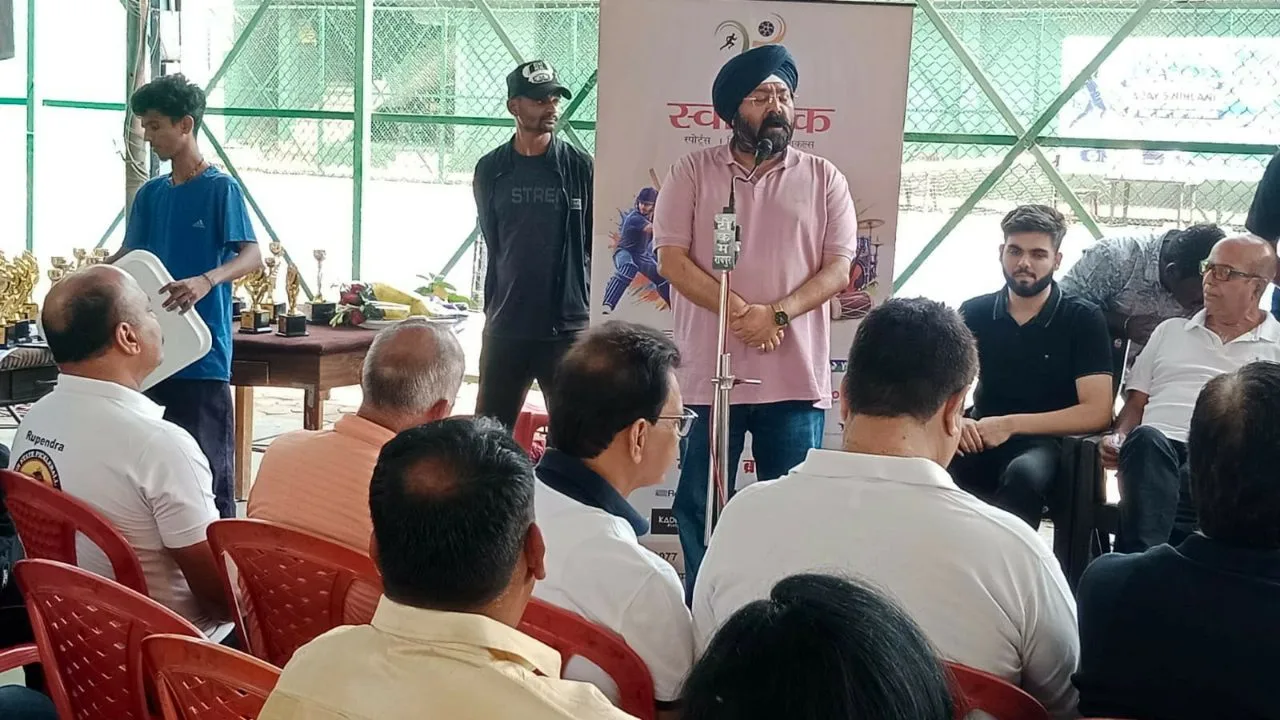 स्वर्गीय अजय निहलानी मेमोरियल टेनिस टूर्नामेंट का समापन, मुख्य अतिथि नान अध्यक्ष संजय श्रीवास्तव और छत्तीसगढ़ टेनिस संघ महासचिव गुरुचरण सिंह होरा ने विजेताओं क, पढ़ें पूरी जानकारी 5 रायपुर में स्वर्गीय अजय निहलानी मेमोरियल टेनिस टूर्नामेंट का समापन विजेताओं को किया गया सम्मानित